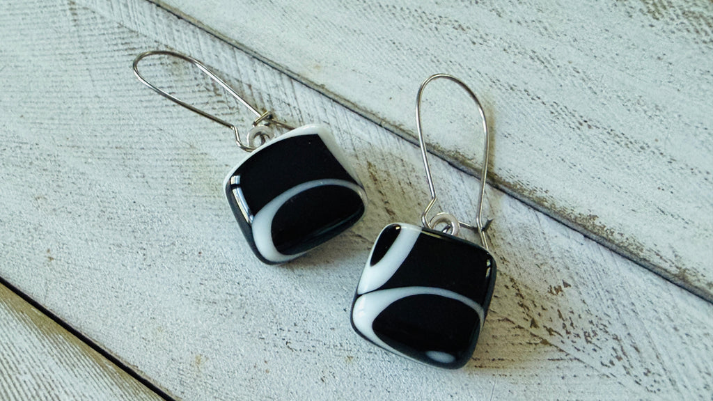 Black and White MOD Collection