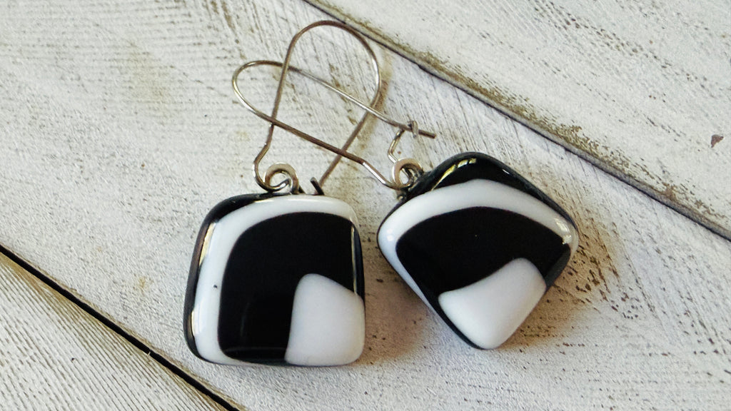Black and White MOD Collection
