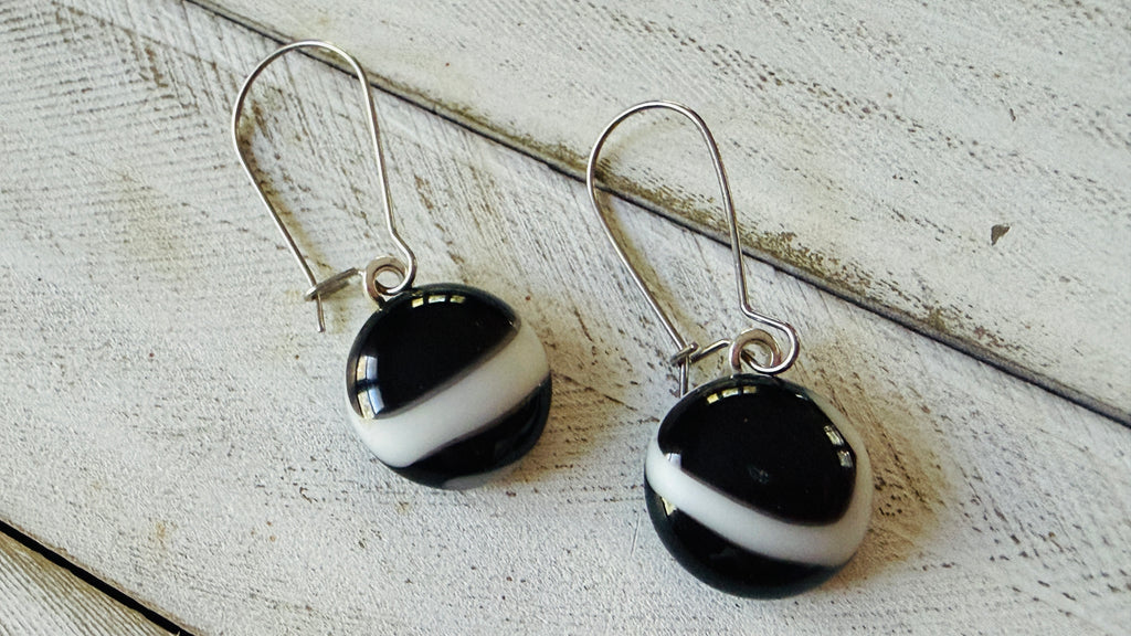 Black and White MOD Collection